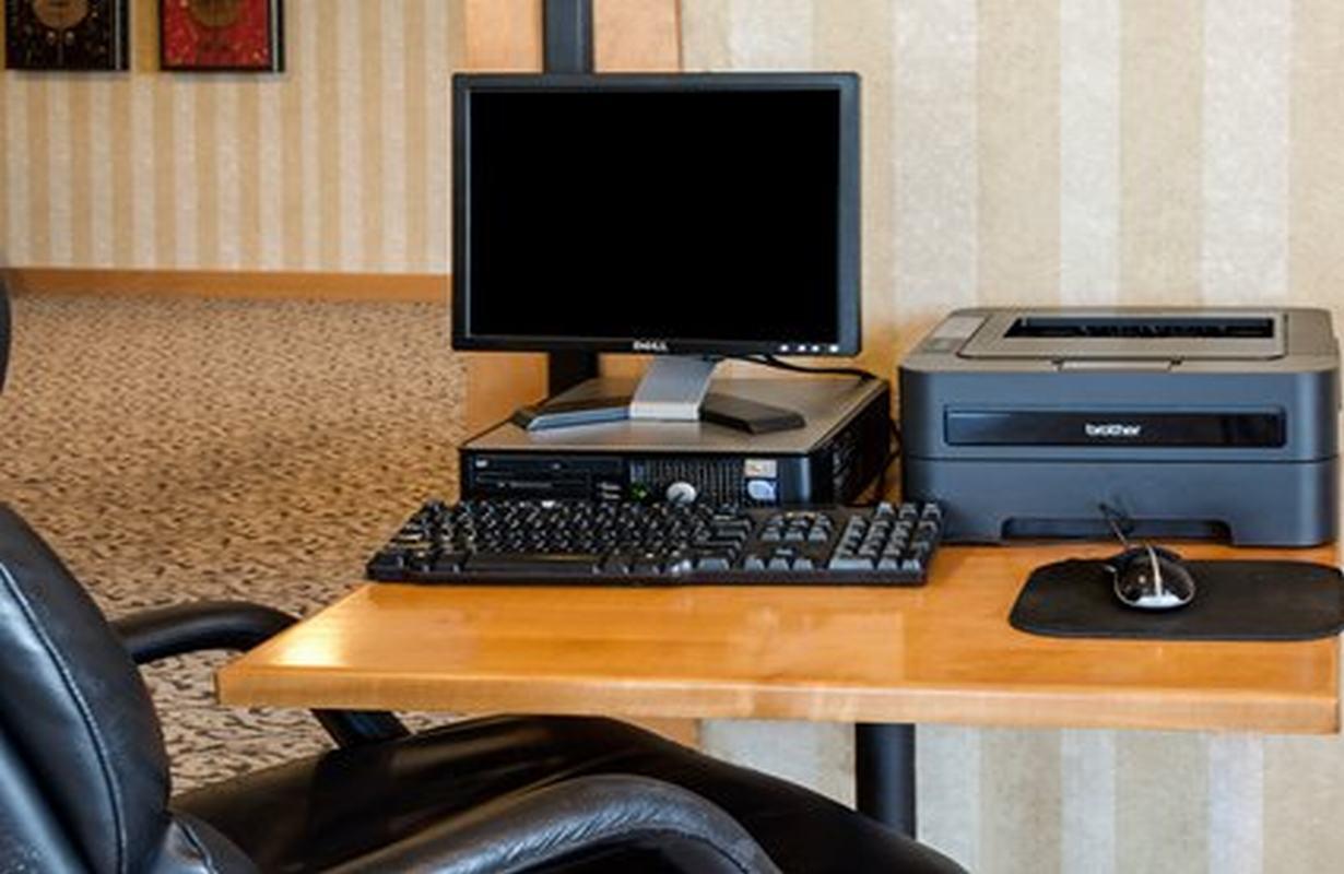 Suburban Studios Chester I-95 Εξωτερικό φωτογραφία