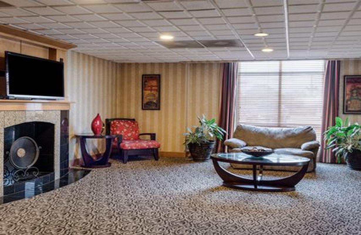 Suburban Studios Chester I-95 Εξωτερικό φωτογραφία