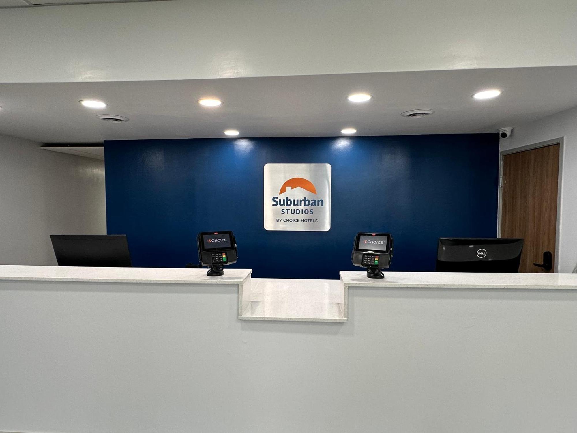 Suburban Studios Chester I-95 Εξωτερικό φωτογραφία