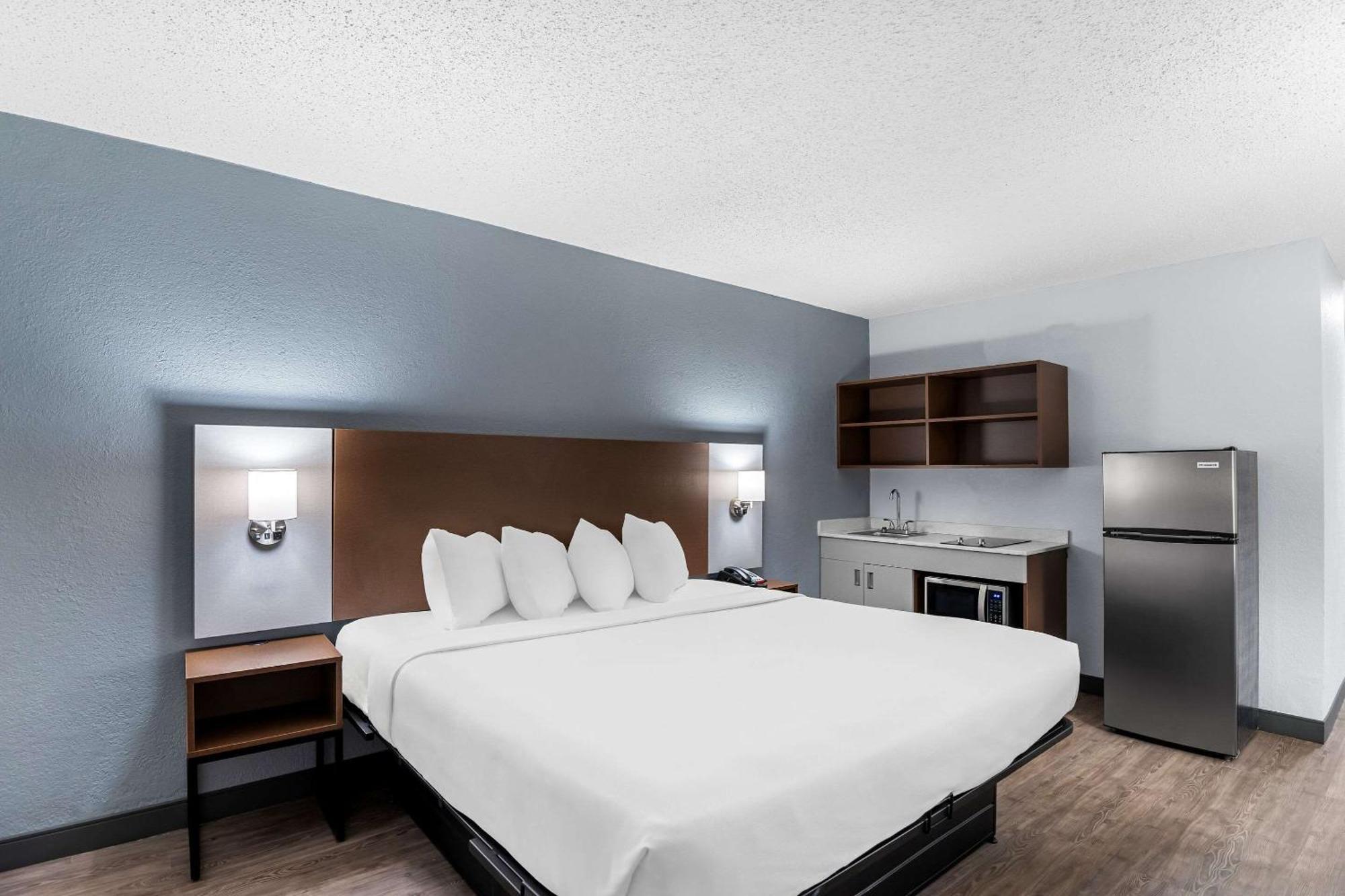Suburban Studios Chester I-95 Εξωτερικό φωτογραφία