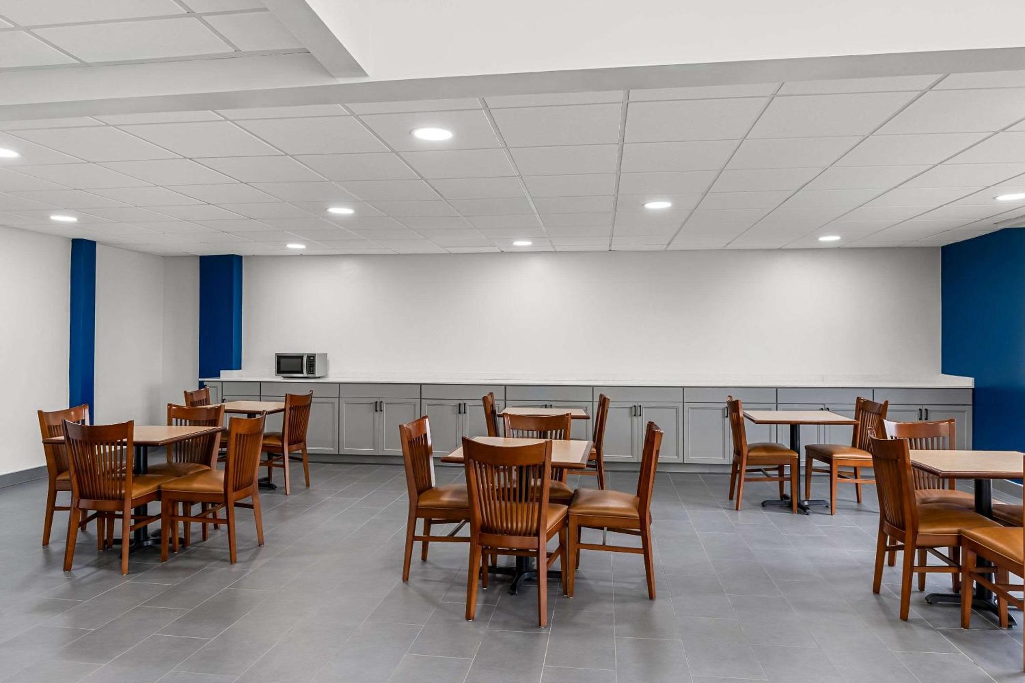 Suburban Studios Chester I-95 Εξωτερικό φωτογραφία