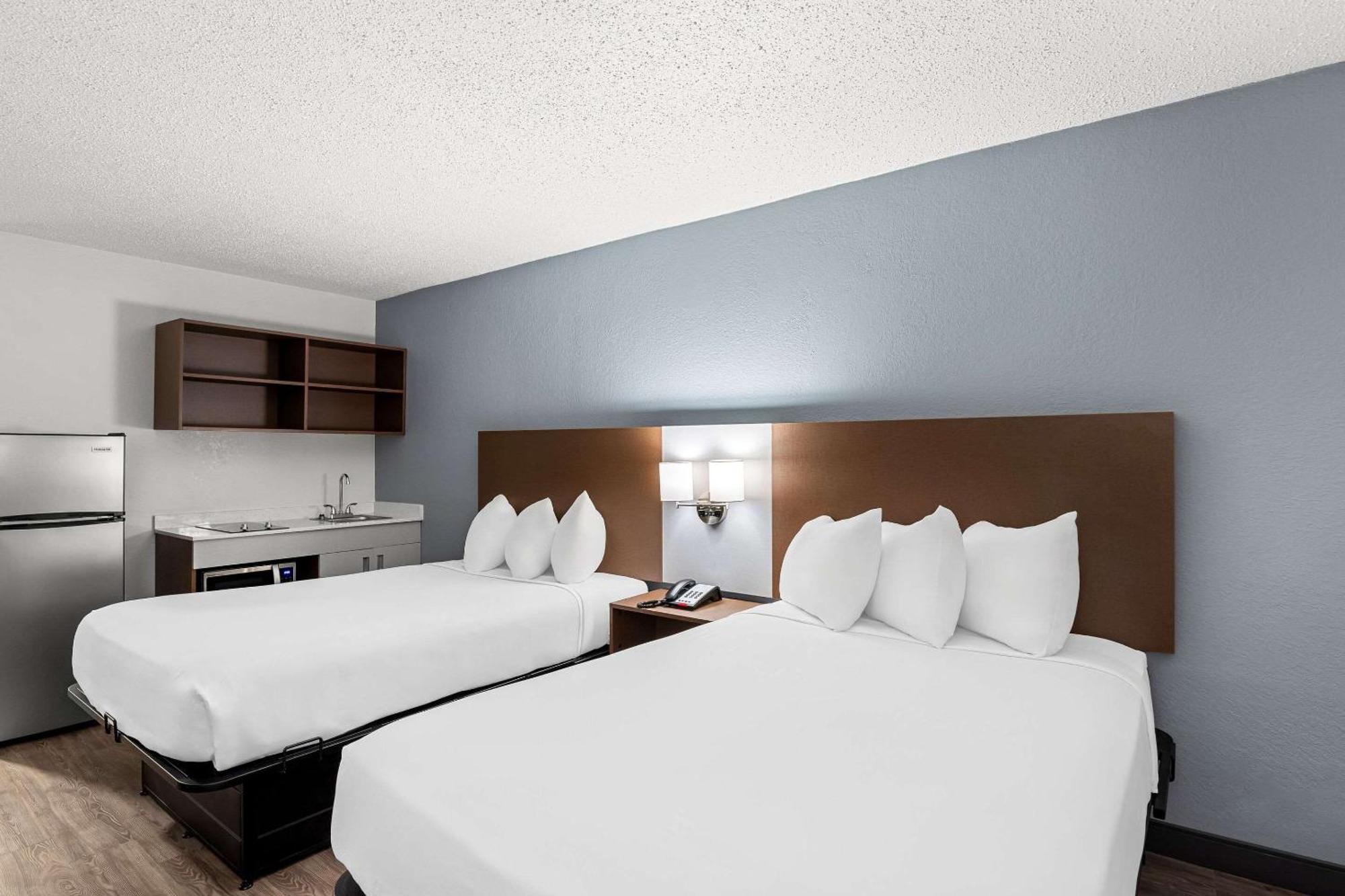 Suburban Studios Chester I-95 Εξωτερικό φωτογραφία