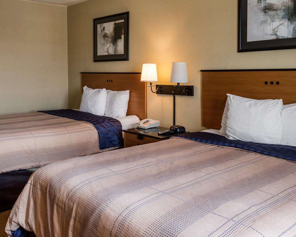 Suburban Studios Chester I-95 Δωμάτιο φωτογραφία